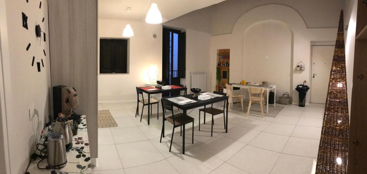 100 Passi Hotell Palermo Exteriör bild