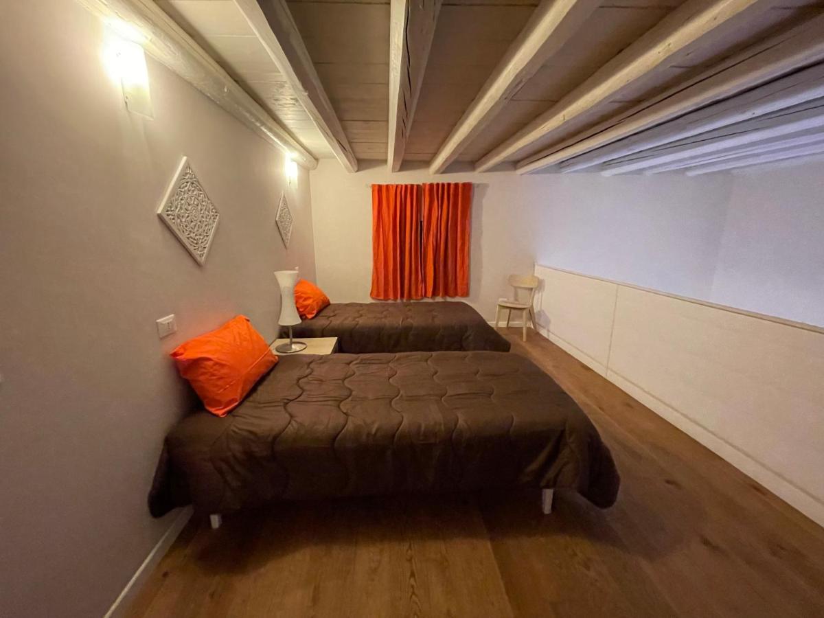 100 Passi Hotell Palermo Exteriör bild